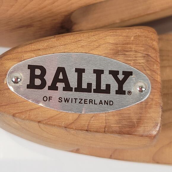 Vintage Bally of Switzerland Cedar Wood Shoe Trees Adjustable Size S - Picture 8 of 8